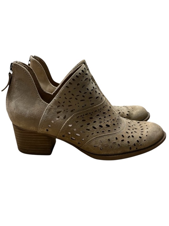 Sofft Shoes - SOFFT Wyoming Ankle Booties with Chunky Heel with Perforated Design Size 8